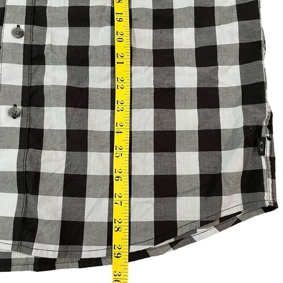 Oakley Men's Black & Gray Checkered Long Sleeve Shirt Size Medium - Picture 4 of 5